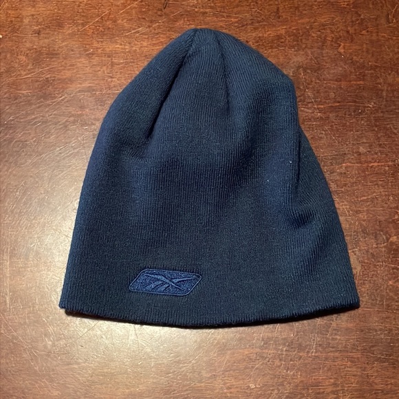 Dolphins beanie - Picture 3 of 4